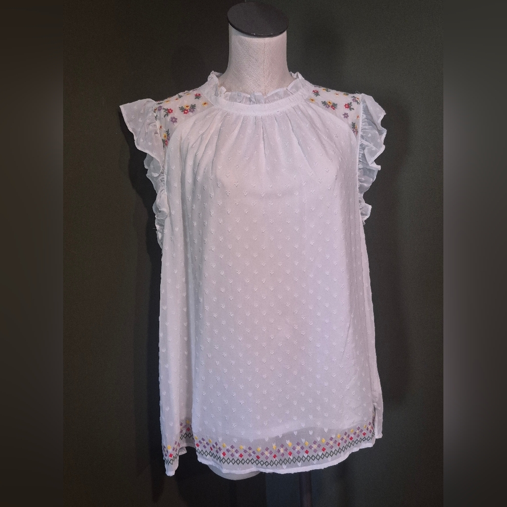 Embroidered Deatailed White Ruffle Sleeve Top